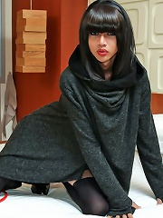 Ladyboy gets freaky with blow up legs!